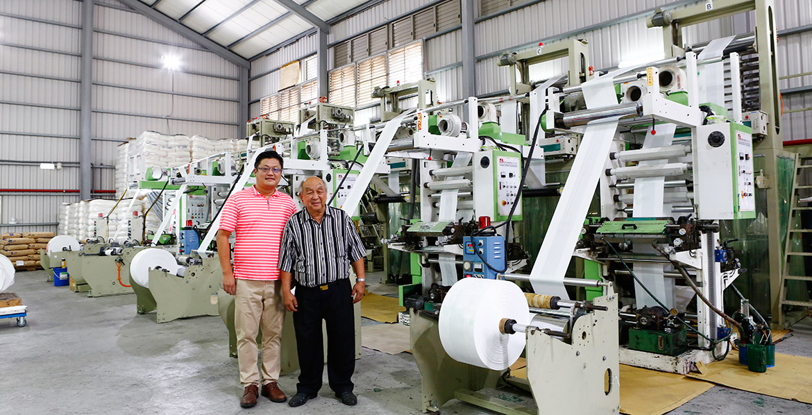 Taiwan T-shirt bag manufacturer's factory